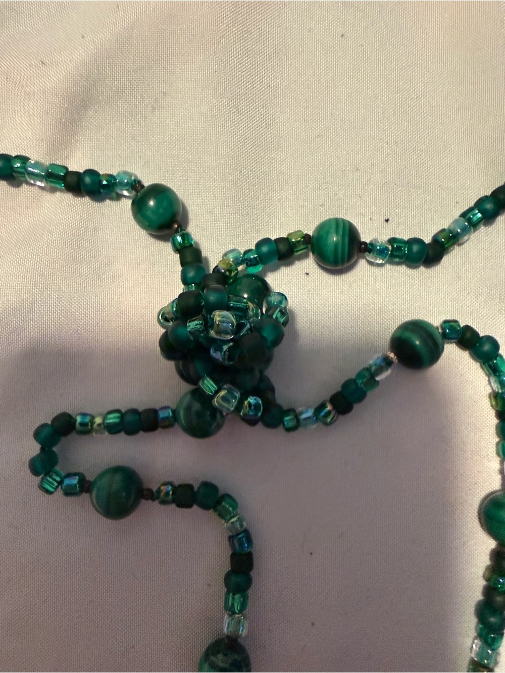 Vintage Long Green Glass Bead Lariat Wrap Necklace Knot Style Tassel 60" - Picture 8 of 8